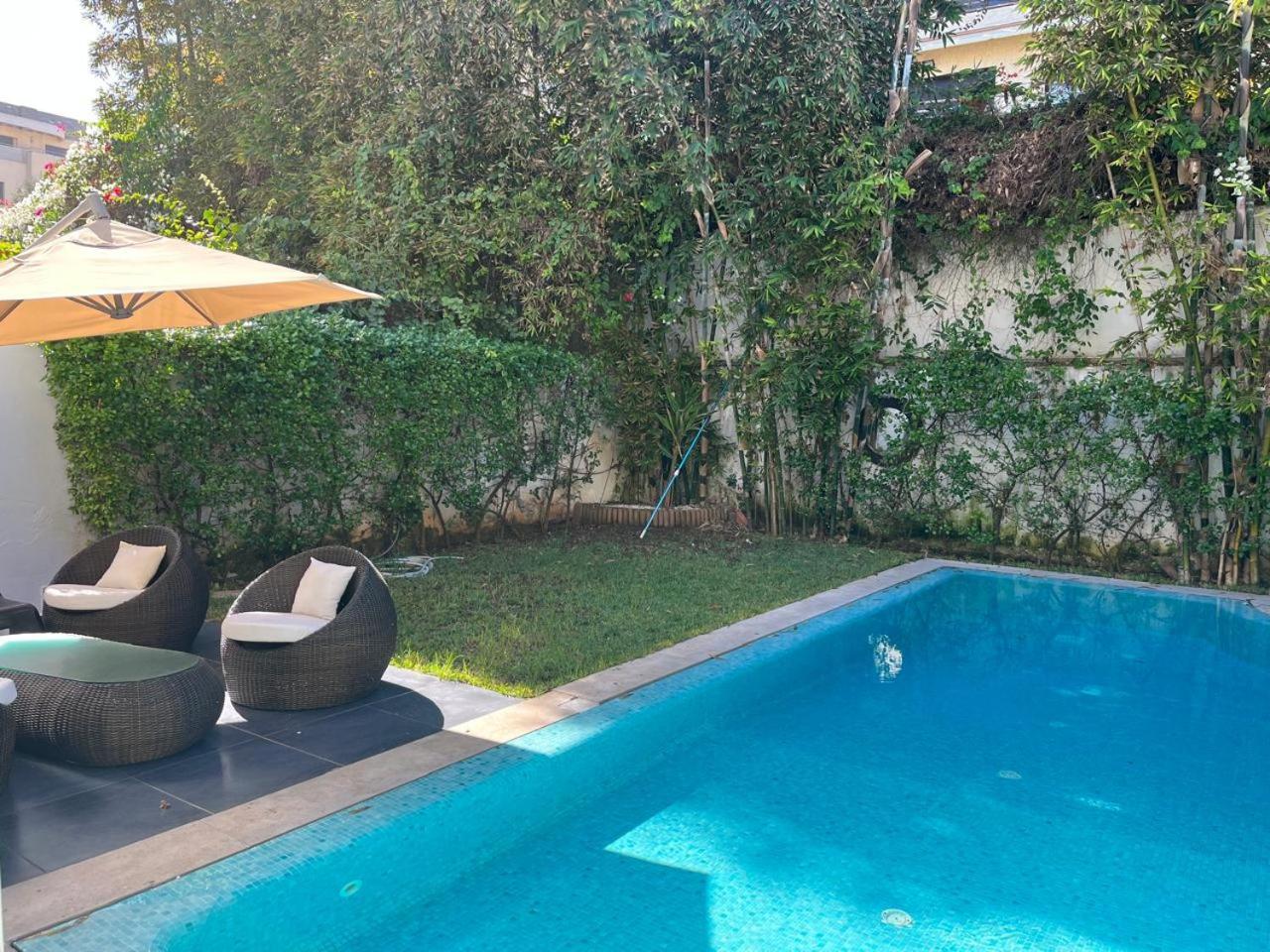 Moderne Avec Piscine, Front De فيلة *